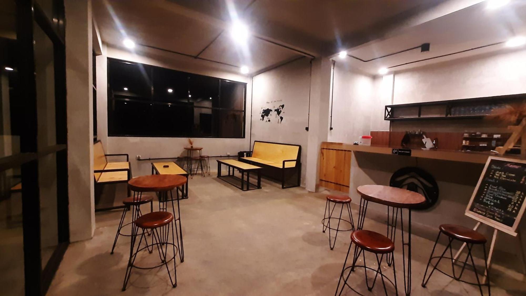 Bromo Dormitory & Cabin Εξωτερικό φωτογραφία